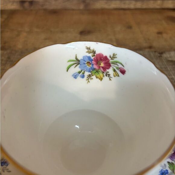Royal Stafford Bone China Made in England Teacup and Saucer Floral Gold Trim - Picture 3 of 10